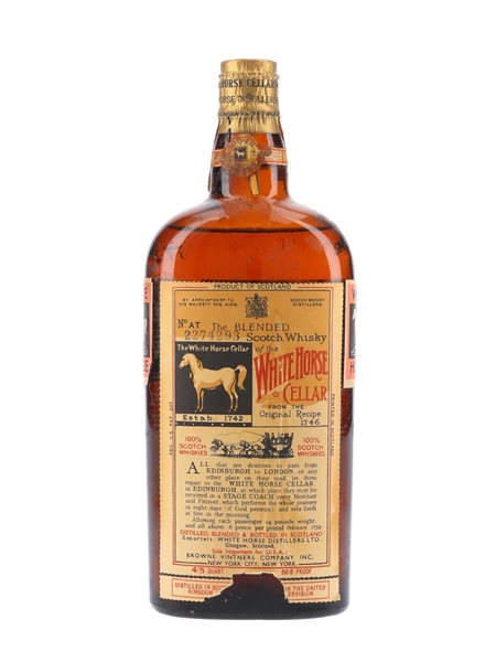 White Horse Spring Cap Bottled 1945-1952 - Browne Vintners 75.7cl / 43.4%