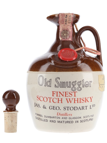 Old Smuggler Finest Scotch Whisky Bottled 1970s - Ceramic Decanter 75cl / 40%