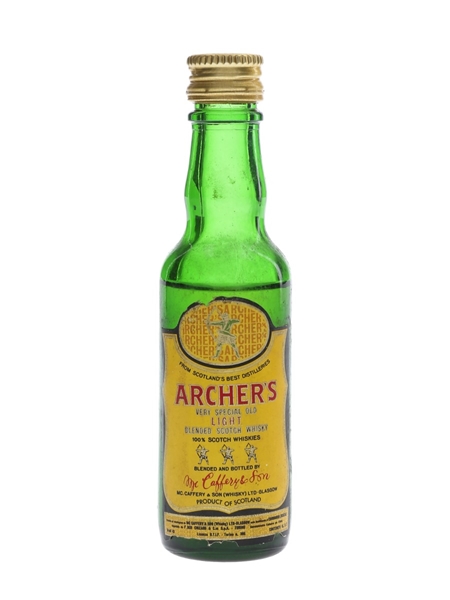 Archer's Very Special Old Light Bottled 1960s - Cinzano 3.7cl / 43%