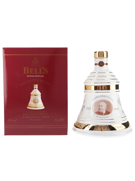 Bell's Christmas 2000 Ceramic Decanter Cherrybank Centre 70cl / 40%