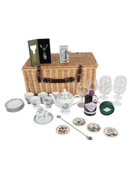 Hendrick's Midsummer Solstice Hamper Set Includes Tea Set, Glasses, Pourer & Accesories 70cl / 43.4%