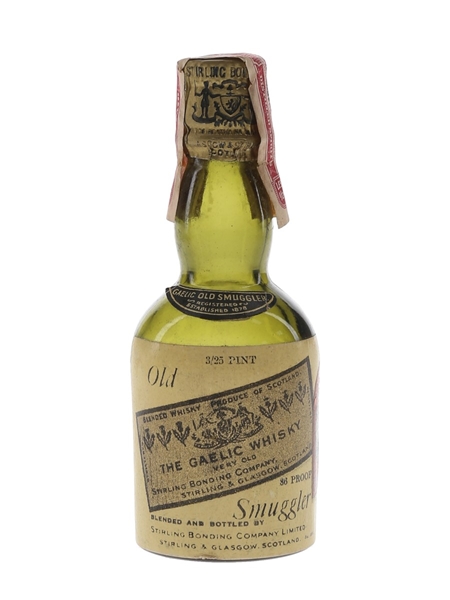 Old Smuggler The Gaelic Whisky 6 Year Old Bottled 1930s-1940s - Pacific Distributors Ltd. 5.6cl / 43%