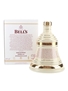 Bell's Christmas 2010 Ceramic Decanter Arthur Kinmond Bell 70cl / 40%