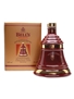 Bell's Decanter Christmas 1999 Ceramic Decanter 70cl / 40%