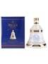 Bell's Christmas 2001 Ceramic Decanter 8 Year Old - Alexander Graham Bell 70cl / 40%