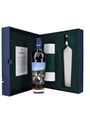 Macallan: An Estate, A Community And A Distillery Anecdotes Of Ages - Sir Peter Blake 70cl / 47.7%