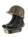 Beam 100 Months Army Boots Decanter Bottled 1970s - Beam Regal China Decanters 1975 75.7cl / 40%