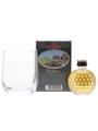 Old St Andrews Clubhouse Golf Ball Miniature With Tumbler  5cl / 40%