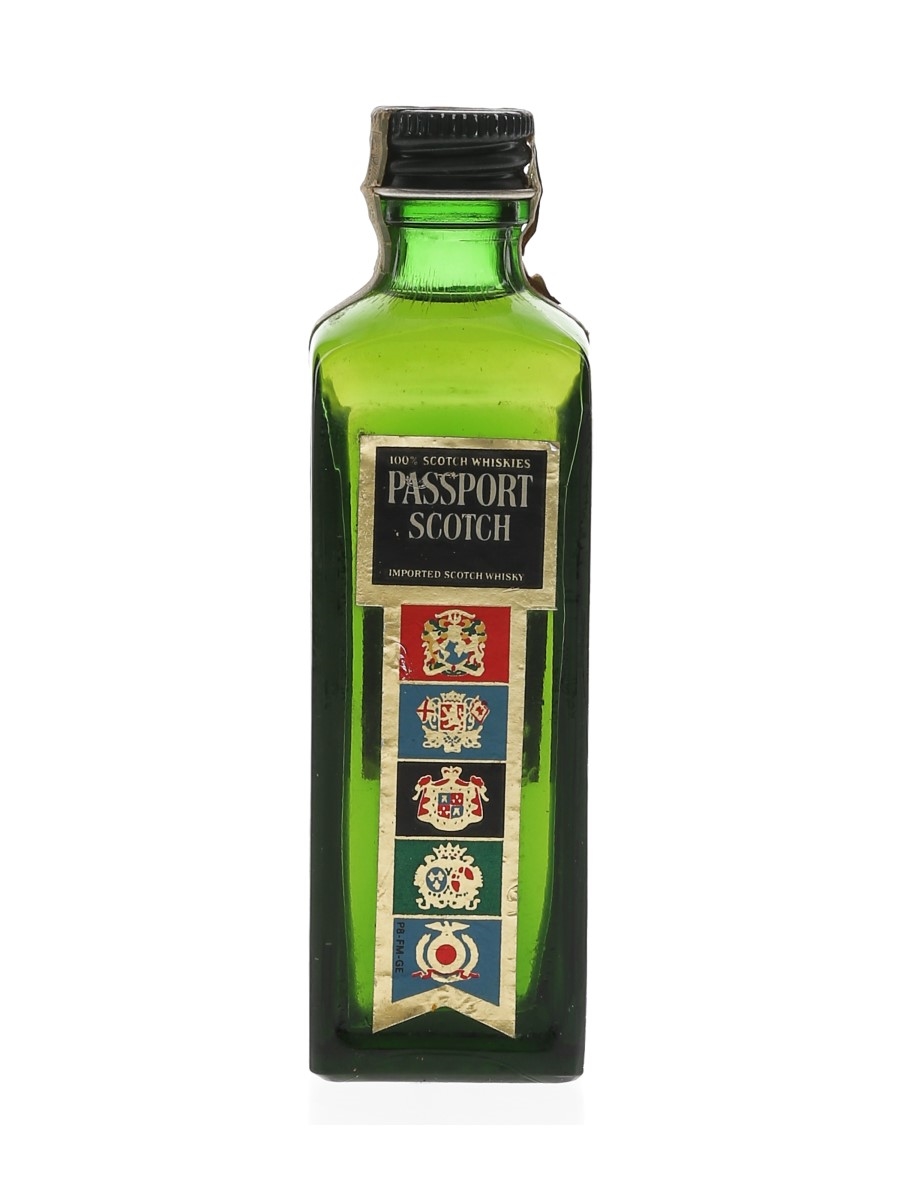 Passport Scotch Bottled 1960s 5cl
