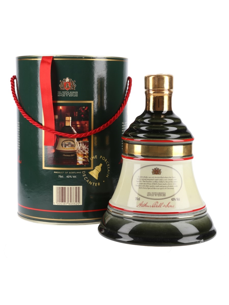Bell's Christmas 1990 Ceramic Decanter - Lot 109790 - Buy