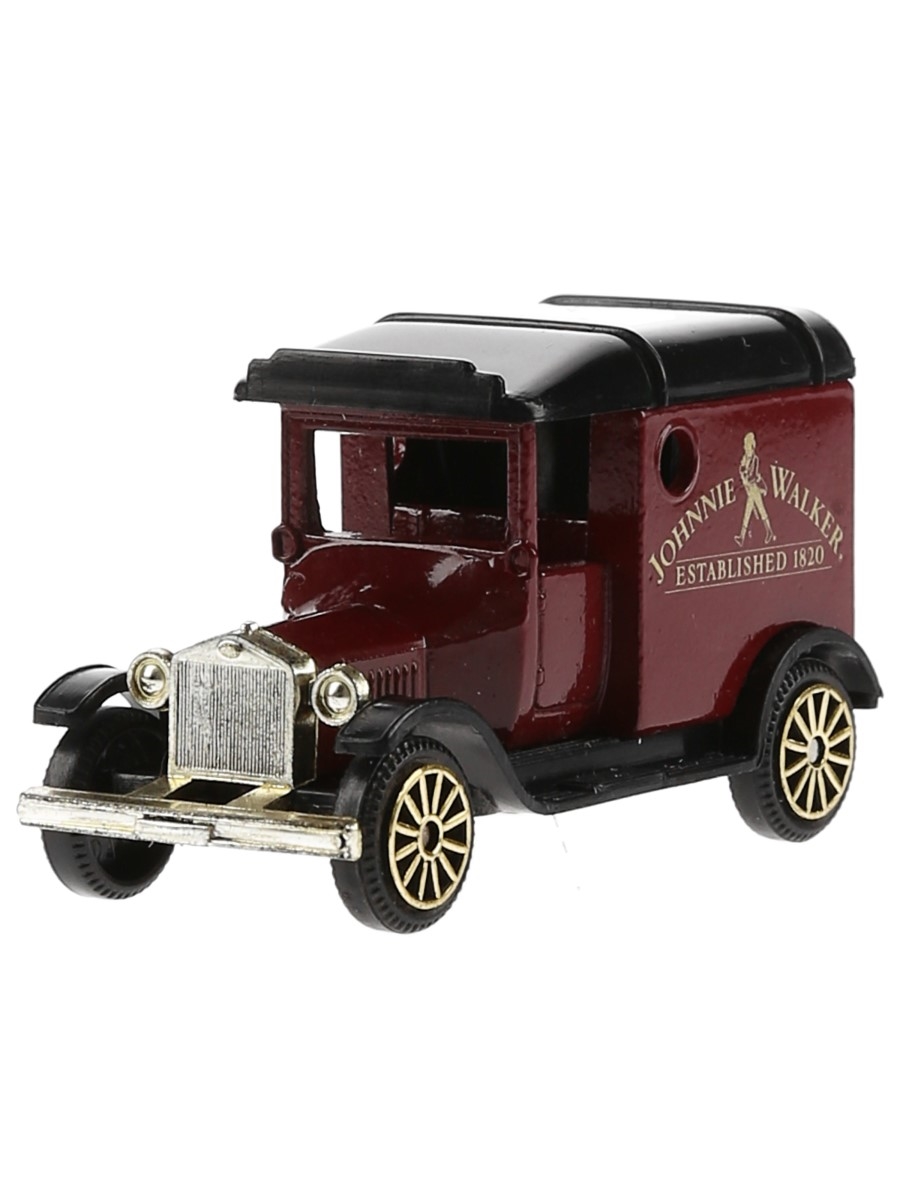Johnnie Walker Model T Ford Van Corgi 7cm x 3cm x 3cm