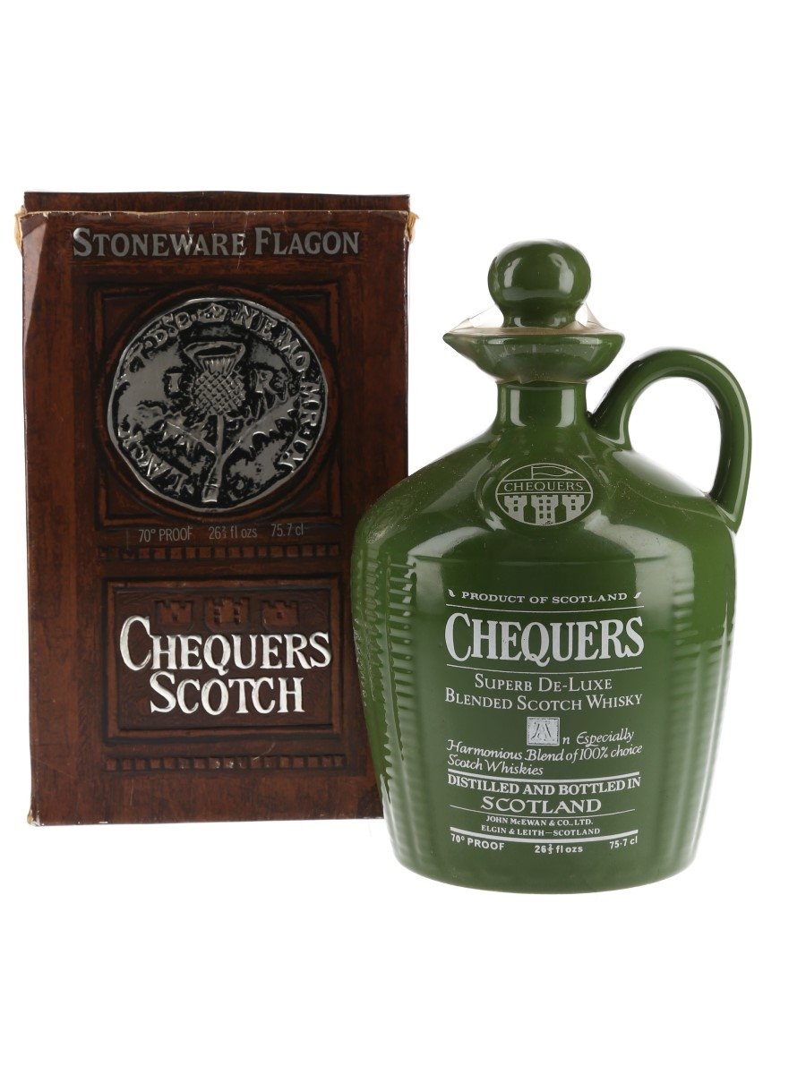 Chequers De Luxe Bottled 1980s Ceramic Decanter 75.7cl / 40%