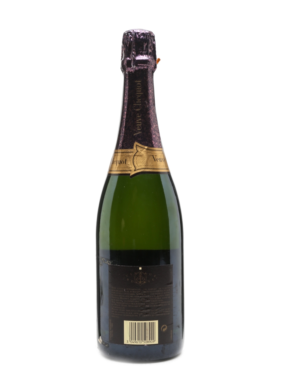 Veuve Clicquot Ponsardin 1995 Champagne - Lot 12930 - Buy