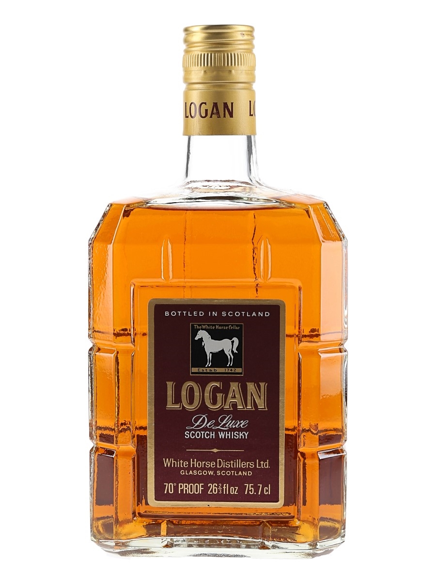 Logan De Luxe Bottled 1970s - White Horse Distillers 75.7cl / 40%