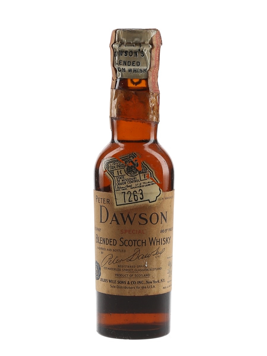 Peter Dawson Special Spring Cap Bottled 1940s - Julius Wile Sons & Co. 4.7cl / 43.4%