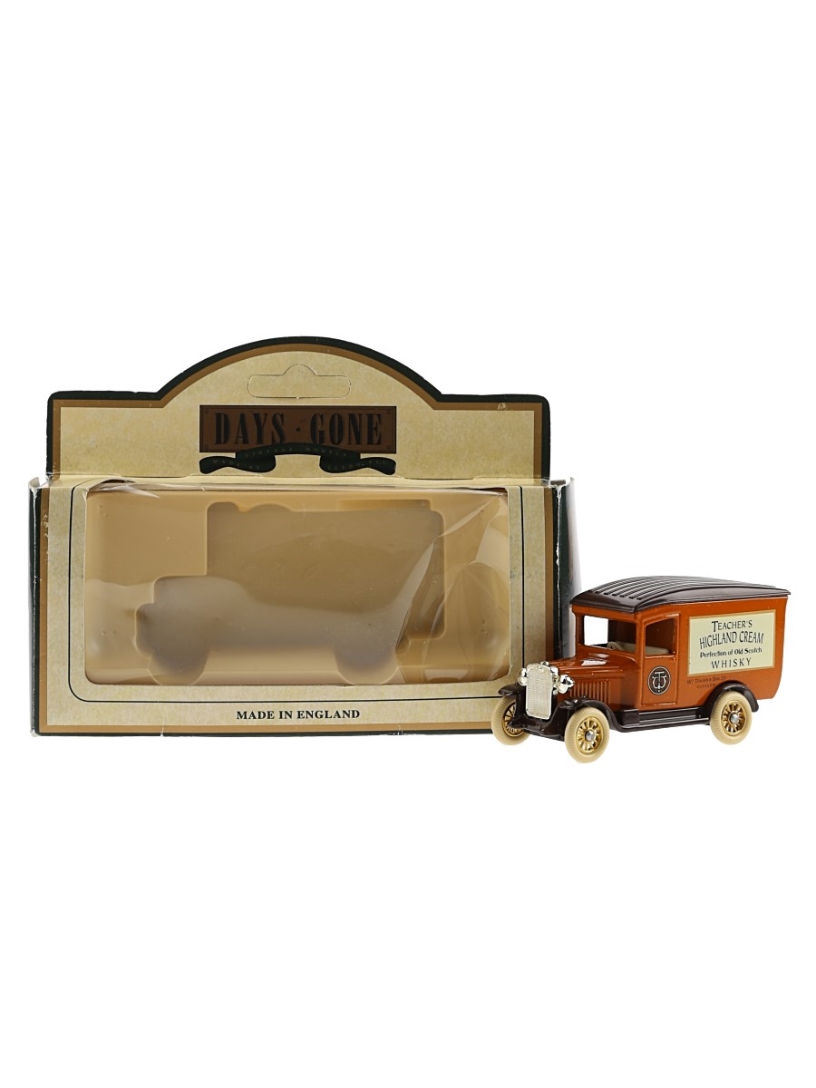 Teacher's Highland Cream 1928 Chevrolet Van Lledo Collectibles - Days Gone 7.5cm x 4.5cm