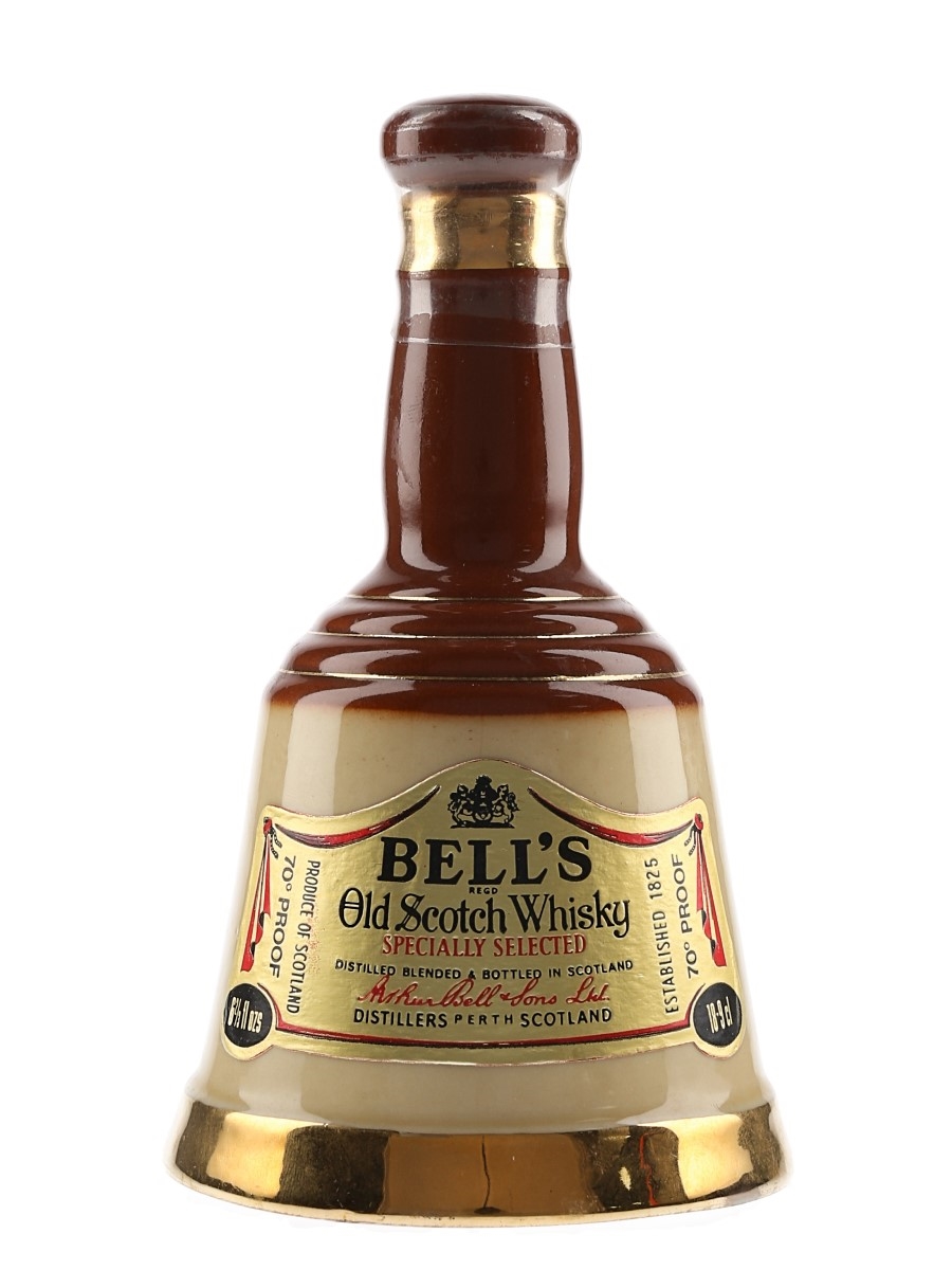 Bell's Ceramic Decanter Bottled 1970s 19cl / 40%