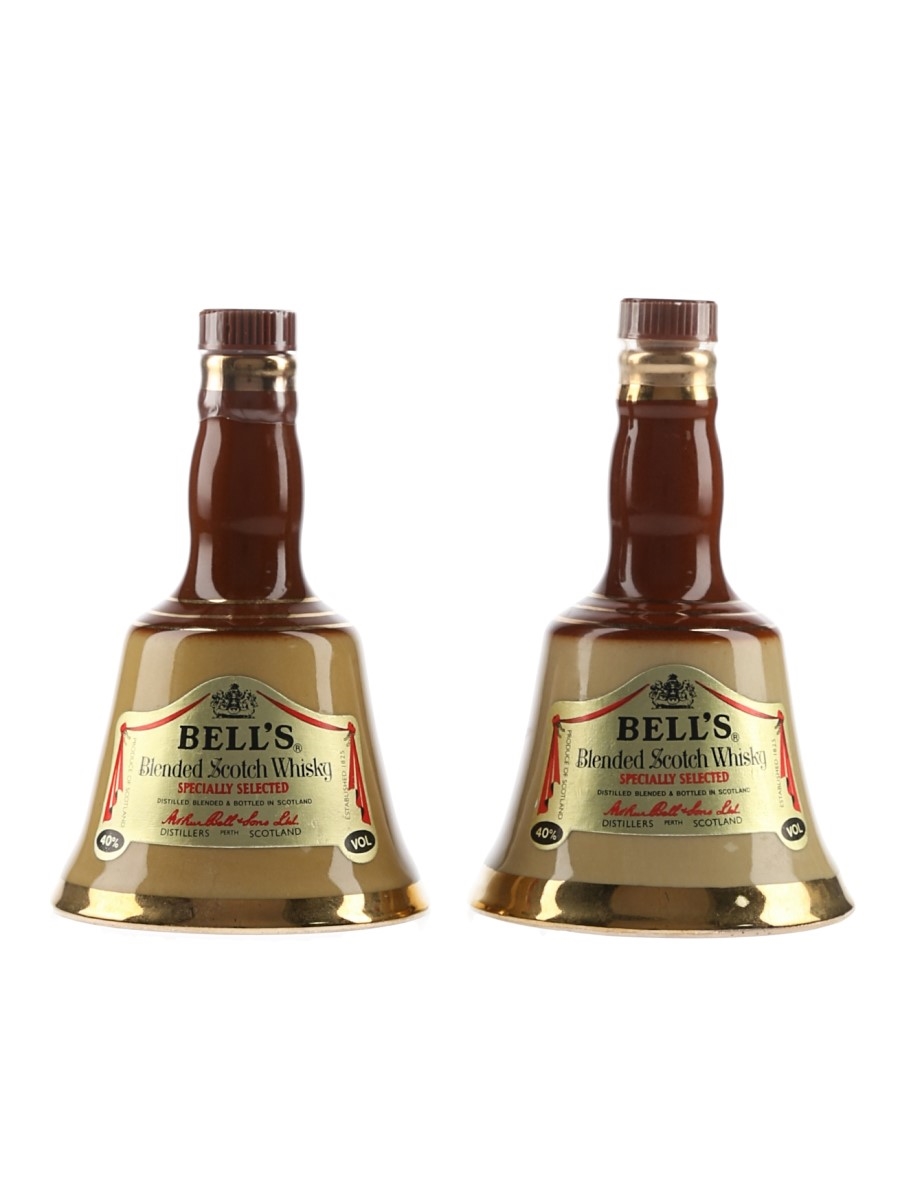 Bell's Ceramic Decanter Bottled 1980s 2 x 5cl / 40%