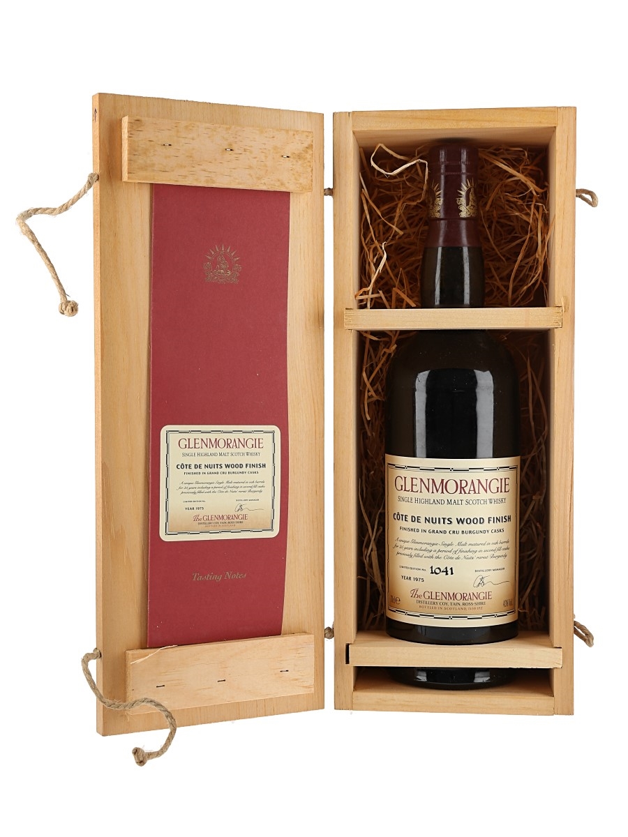 Glenmorangie 1975 25 Year Old Cote De Nuits Wood Finish - Lot