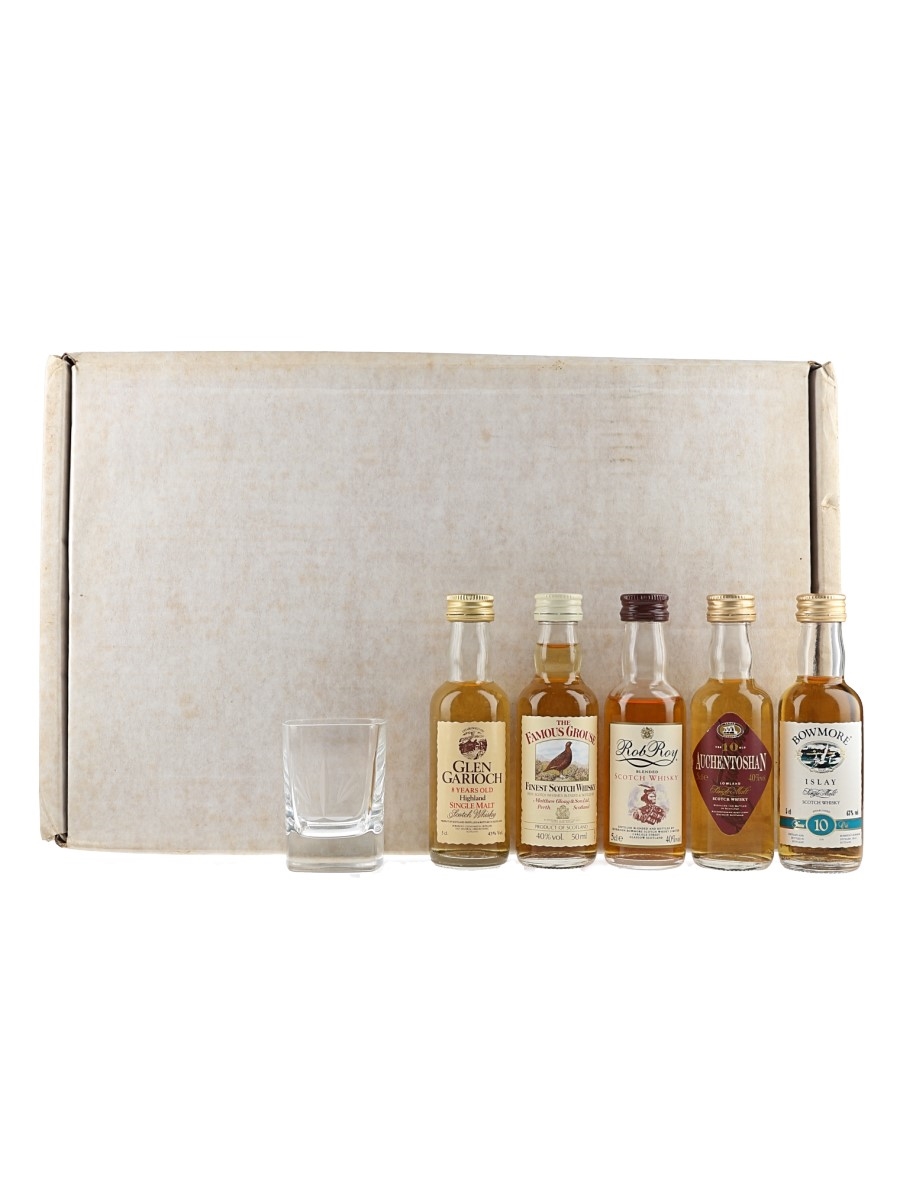 Assorted Whisky Gift Set With Shot Glass Bowmore, Glen Garioch, Auchentoshan etc. - Bottled 1990s 5 x 5cl