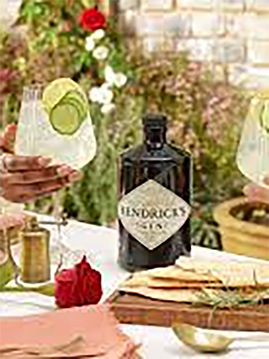 A VIP Hendricks Cocktail Masterclass with Hendricks Brand Ambassador in a London Venue For 10 people 