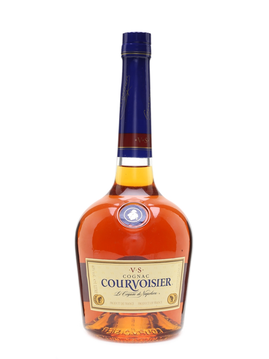 Курвуазье наполеон. Курвуазье Napoleon Cognac. Napoleon Cognac Courvoisier. Коньяк Курвуазье vs 0.05. Коньяк vs Courvoisier de Napoleon.