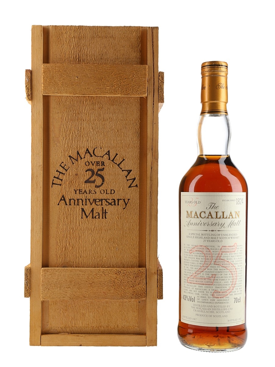 Macallan 1967 25 Year Old Anniversary Malt Bottled 1992 70cl / 43%