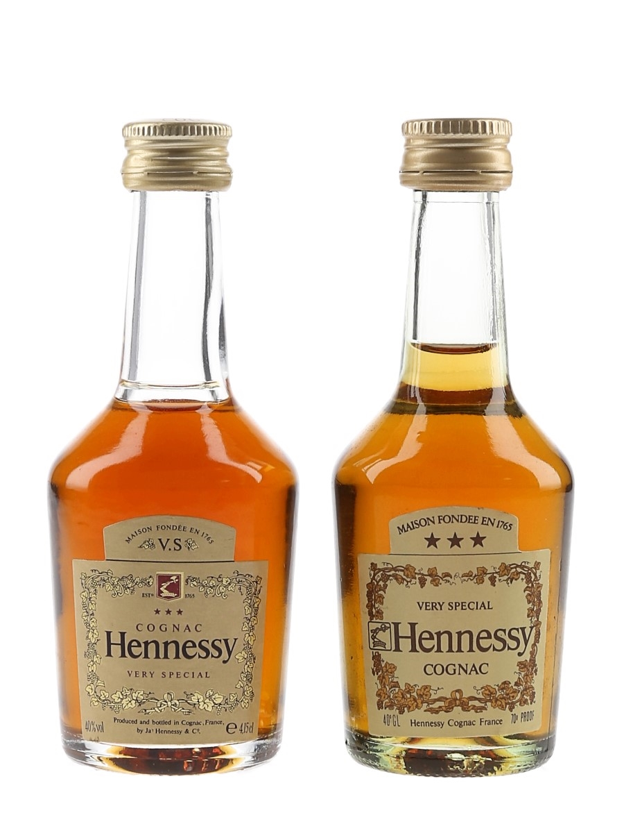 Hennessy VS & 3 Star Bottled 1970s & 1980s 2 x 4.15cl / 40%