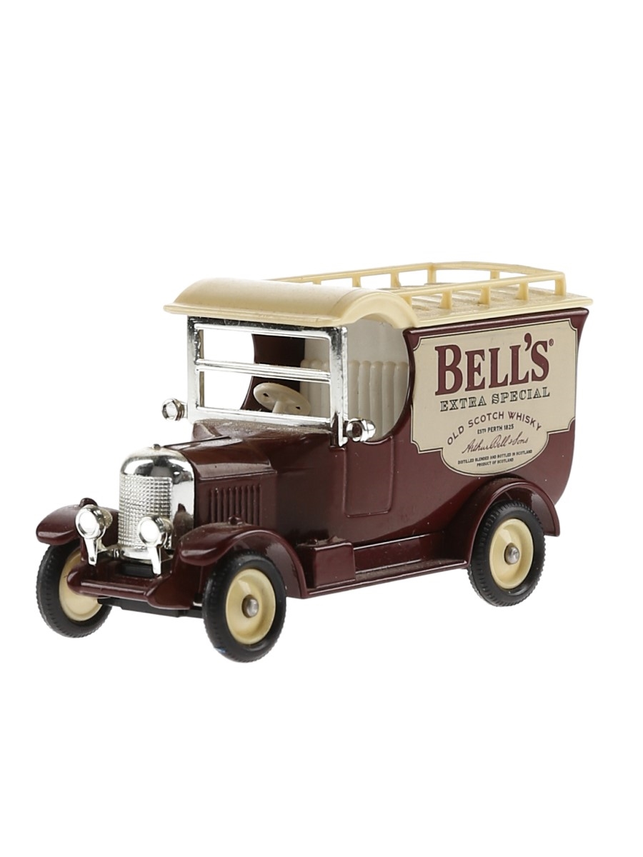Bell's Bull Nose Morris Van Lledo Collectibles - The Bygone Days Of Road Transport 7.5cm x 4.5cm x 3.5cm