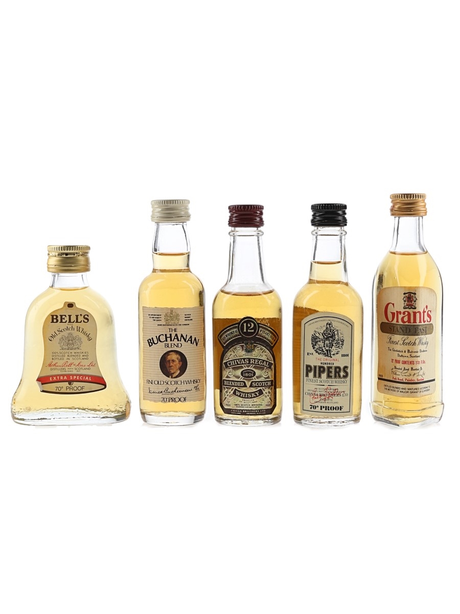 Assorted Blended Scotch Whisky Bell's Extra Special, Buchanan's The Blend, Chivas Regal 12 Year Old, Grant's Standfast & Hundred Pipers 5 x 5cl / 40%