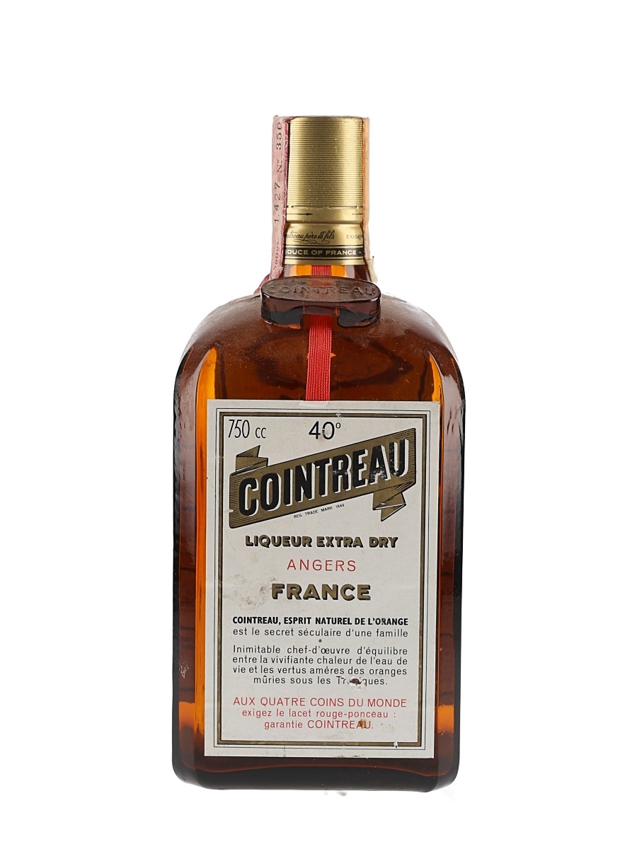 Cointreau Extra Dry Bottled 1960s-1970s 75cl / 40%