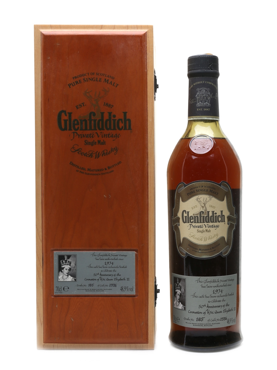 Glenfiddich 1974 Private Reserve Bottled 2002 - Queen Elizabeth II 70cl / 48.9%
