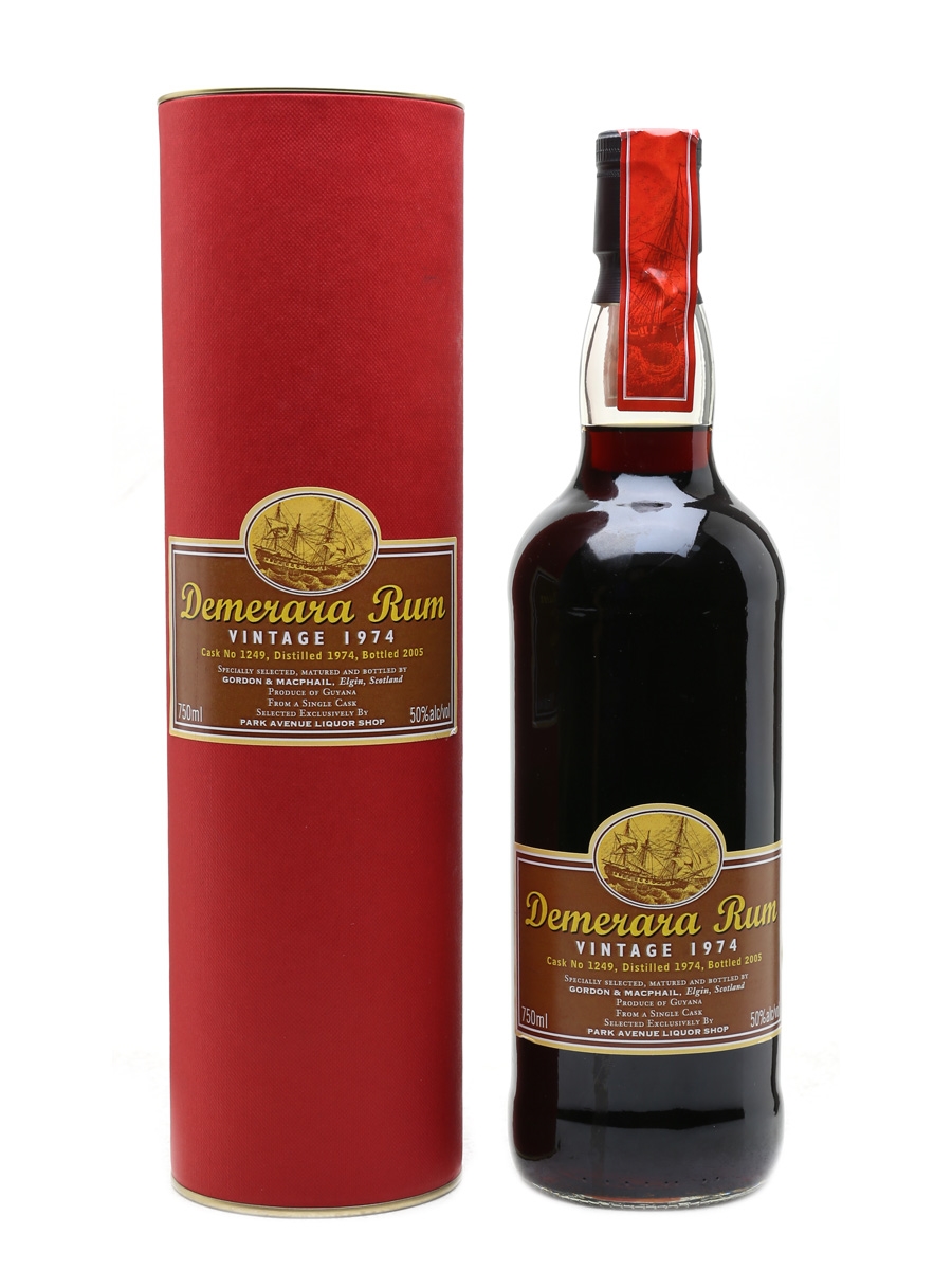 Guyana 1974 Demerara Rum Bottled 2005 - Gordon & MacPhail 75cl / 50%