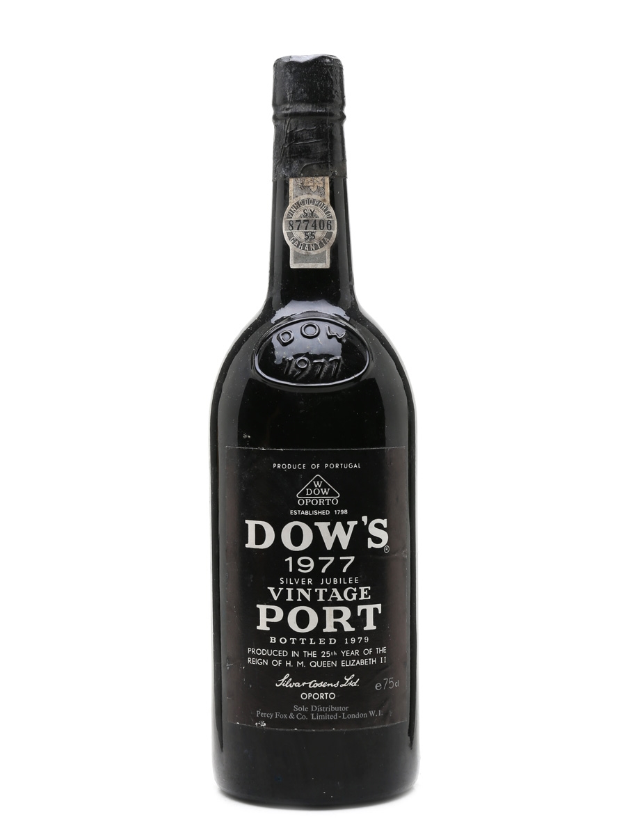 Dow's 1977 Vintage Port Bottled 1979 - Silver Jubilee 75cl / 20.6%