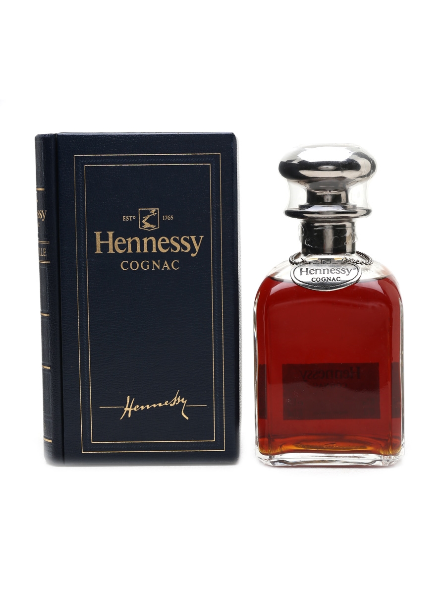 Hennessy Silver Top Library Decanter - Lot 39479 - Buy/Sell Hennessy Silver Top Library Decanter - Lot 39479 - Buy/Sell