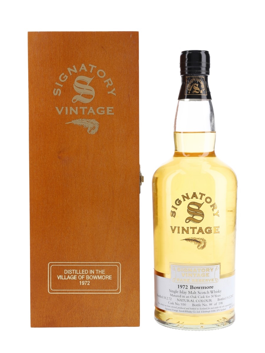 Bowmore 1972 30 Year Old Rare Reserve Bottled 2002 - Signatory Vintage 70cl / 49.5%