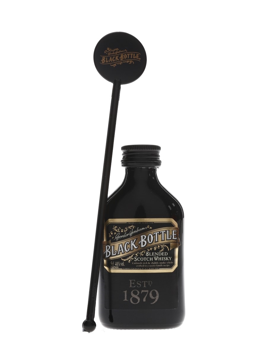 Black Bottle With Cocktail Stirrer  5cl / 40%