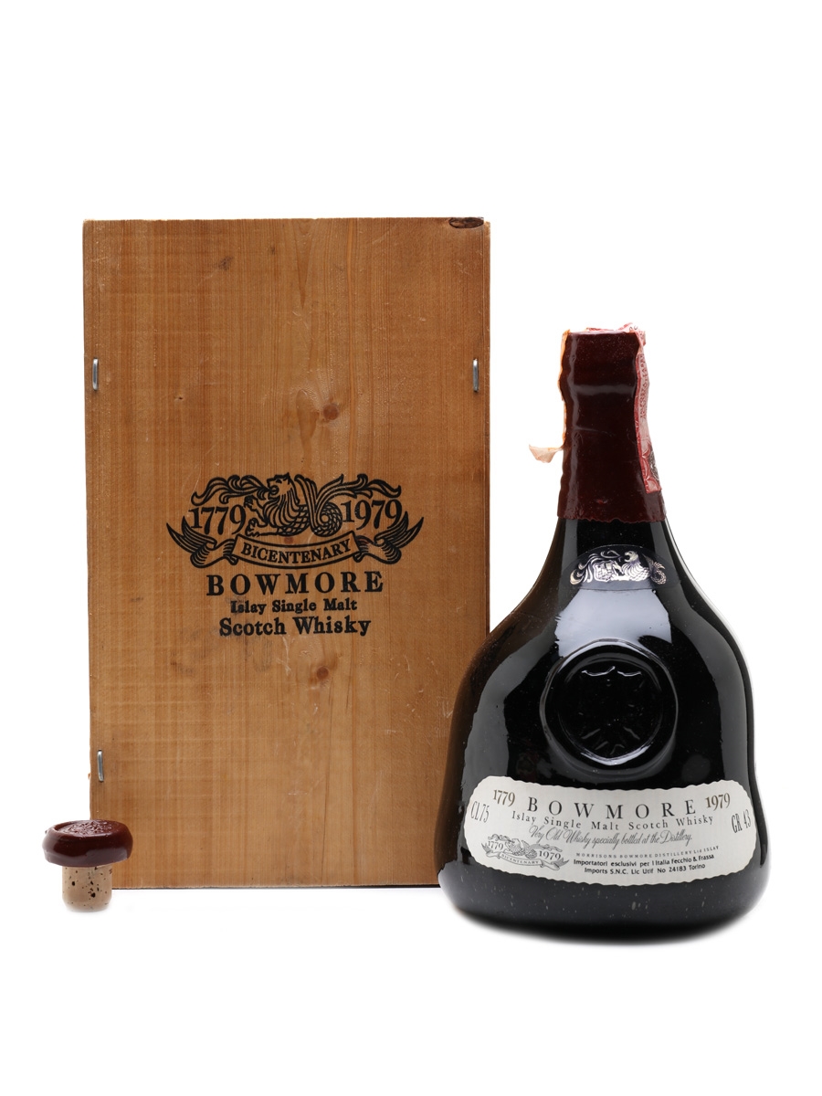 Bowmore Bicentenary Bottled 1979 - Includes Bowmore Mohair Scarf 75cl / 43%