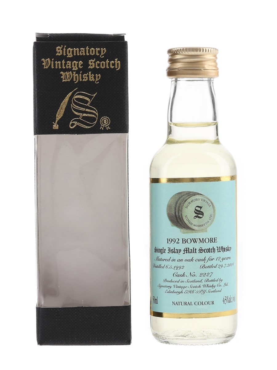 Bowmore 1992 12 Year Old Bottled 2004 - Signatory Vintage 5cl / 43%