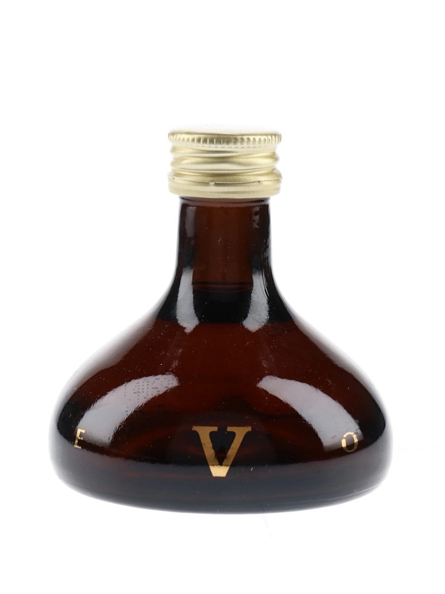 Chivas Revolve 17 Year Old - Lot 88363 - Buy/Sell Blended Chivas Revolve 17 Year Old - Lot 88363 - Buy/Sell Blended
