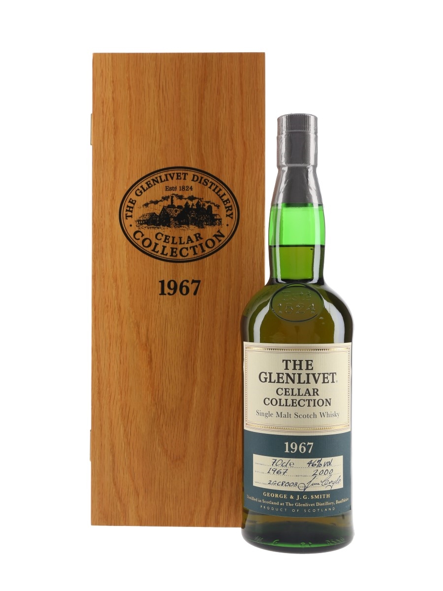 Glenlivet 1967 33 Year Old Cellar Collection Bottled 2000 70cl / 46%