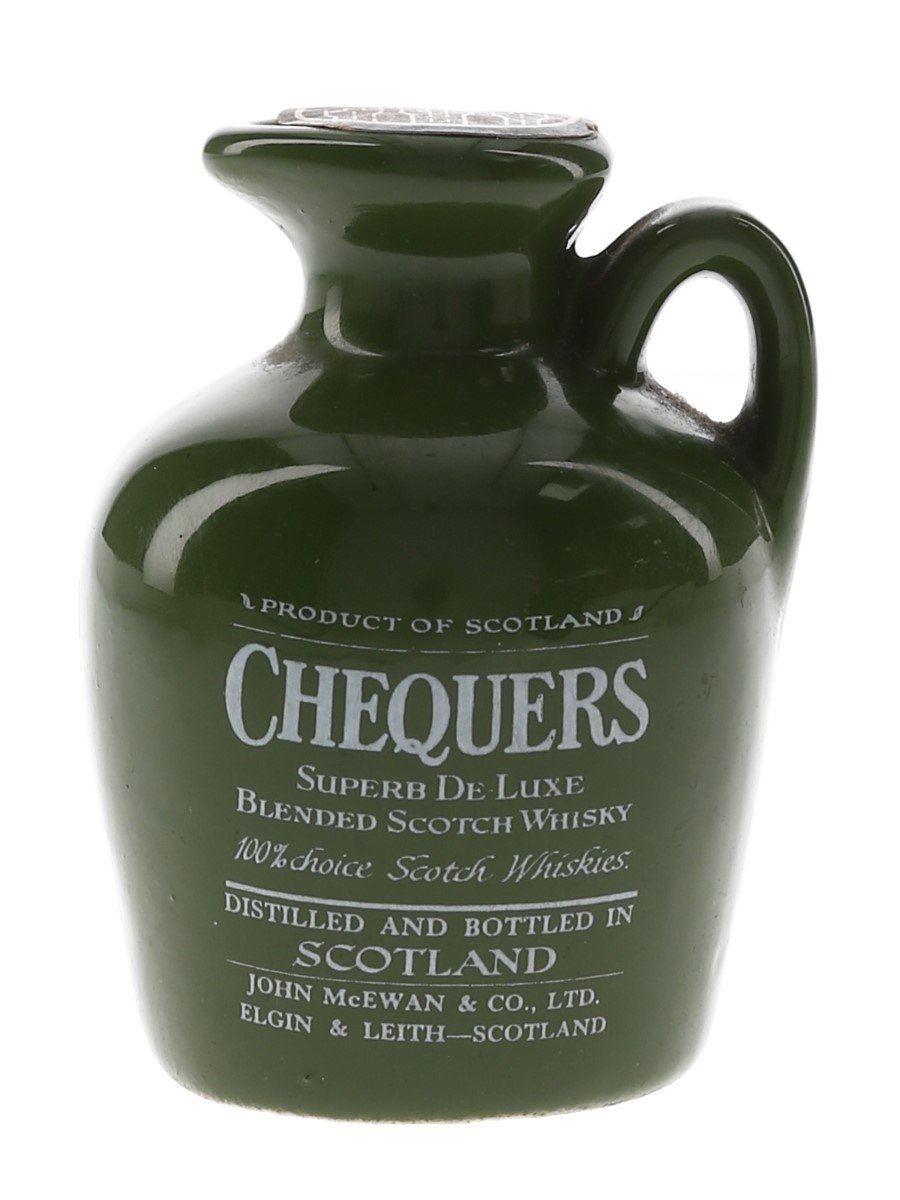 Chequers Superb De Luxe Ceramic Decanter Bottled 1970s 5cl / 40%