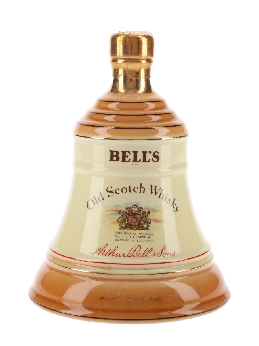 Bell's Extra Special Ceramic Decanter Bottled 1980s 37.5cl / 43%